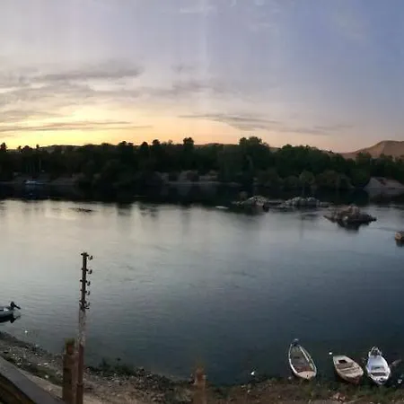 Nobatia Guest House Aswan Exterior photo